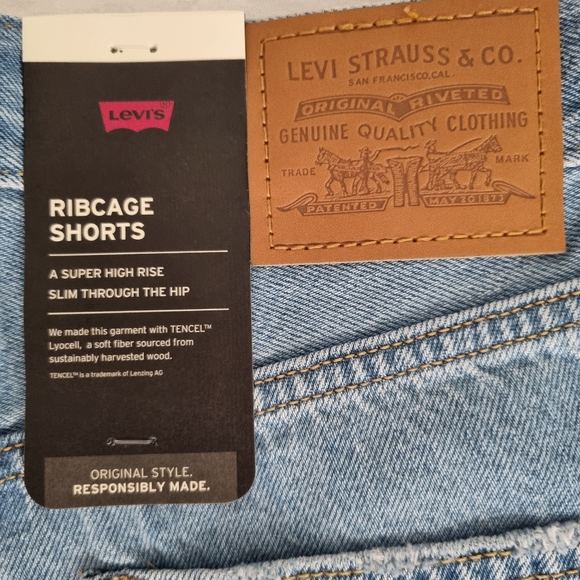 Levi's Ribcage Short Frost Blue Denim Shorts - Picture 8 of 12
